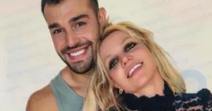 Britney Spears hap almayı bıraktı ve kocasına baltayla saldırdı: Bir bölüm ardından Asgari boşanma davası açtı