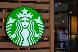 Starbucks se asocia con Grubhub para entrega a domicilio