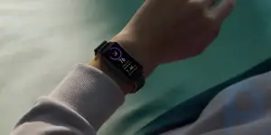 Sales of the budget smart bracelet Huawei Band 8 have started in Russia