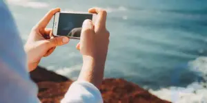 5 raisons pour lesquelles il est préférable de filmer avec un smartphone plutôt qu'avec un appareil photo classique