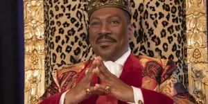The first images from Coming to America 2 have appeared on the Internet: Eddie Murphy and Arsenio Hall have returned to their roles