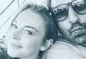 Lindsay Lohan'ın yeni erkek arkadaşı bir kulübe onun adını verdi ancak Lohan aralarındaki romantizmi inkar etti