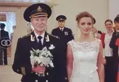 Agora é oficial: Ivan Krasko, de 84 anos, casou-se com sua musa de 24 anos