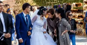 He's a quiet guy! The Uzbek groom who hit his bride at a wedding was still punished, but gently