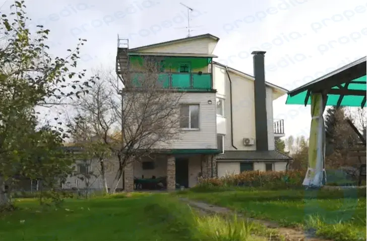 La casa de Dmitry Nazarov cerca de Moscú