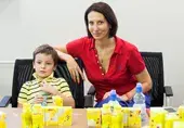 Alika Smekhova zeigte den Kindern, wie „Zdrivers“ hergestellt werden