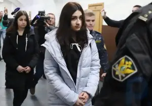 “Deixem as meninas em paz”: o movimento em defesa das irmãs Khachaturianas ganha força na Internet