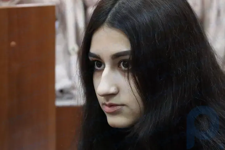 « Laissez les filles tranquilles » : le mouvement de défense des sœurs Khachaturienne prend de l'ampleur sur Internet