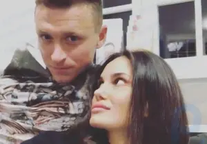 Alana Mamaeva dijo que la amante de Pavel lo obliga a divorciarse