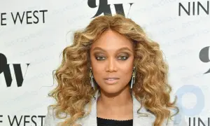 A washcloth and a doormat: Tyra Banks in an unusual dress suffered a fashion fiasco on the Internet