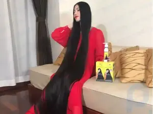 'Japanese Rapunzel' suffers ridicule for her 1:77m long hair