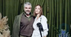 Iskhakov pretends to be dating Sinitsyna, while he himself looks for girls on Tinder under a false name