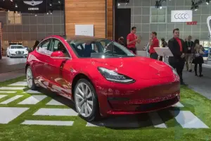 Tesla hat die Produktion des Model 3 im Februar für eine Woche eingestellt: Bericht