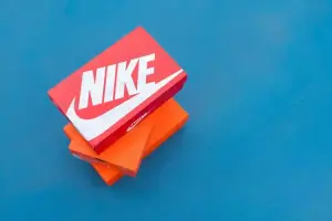 Взрыв баскетбольной обуви Nike произошел на складе