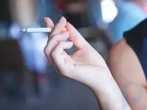 Combien de temps la nicotine reste-t-elle dans votre système ? Résultats des tests en laboratoire