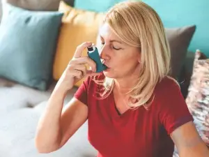 Espaciador de inhalador para el asma: usos, beneficios y más