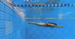 A natação é o melhor treino de corpo inteiro para a sua saúde