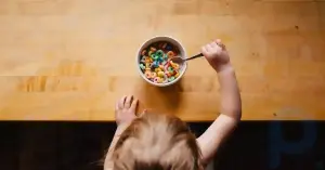 Dans quelle mesure les céréales sont-elles saines pour le petit-déjeuner de votre enfant ?