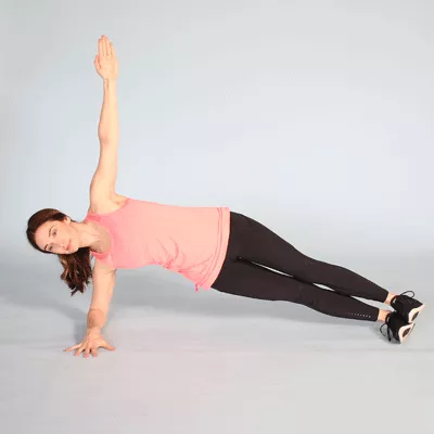 Die besten Workouts für den flachen Bauch für Frauen und Männer, plus zusätzliche Tipps
