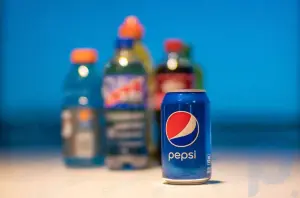 PepsiCo supera estimativas de lucro e vendas e aumenta sua perspectiva de preços mais altos