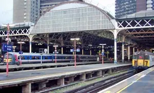 Станция Лондон-Бридж: железнодорожный вокзал, Лондон, Великобритания