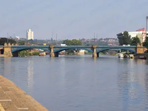 River Trent: river, England, United Kingdom