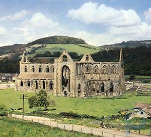 Тинтернское аббатство, Монмутшир, Уэльс