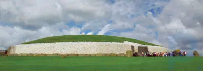 Ньюгрейндж: Неолитическая гробница, Ирландия