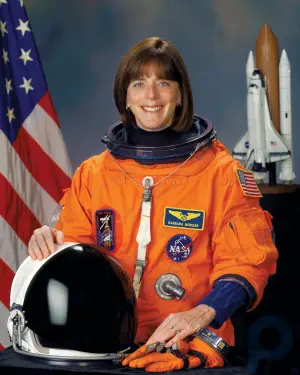 バーバラ・モーガン。アメリカ人の教師で宇宙飛行士