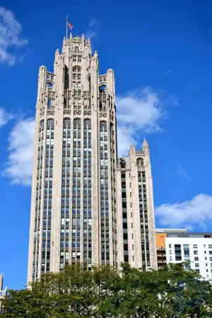 Torre de la Tribuna: edificio, Chicago, Illinois, Estados Unidos
