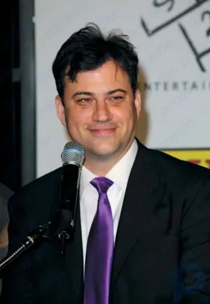 Jimmy Kimmel: Comediante y presentador de programas de entrevistas estadounidense