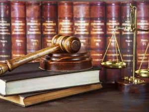 ¿Cuál es la diferencia entre derecho penal y derecho civil?