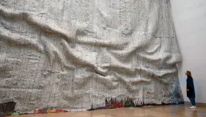El Anatsui creates gigantic artworks from recycled materials - why the world fell in love with him 