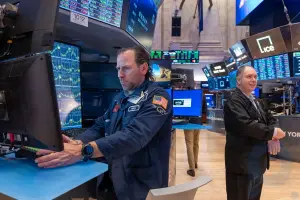 Markets News, 22: Januar 2024: Dow überschreitet 38:000; S&P 500 steigt auf Rekordniveau, da die Renditen von Staatsanleihen sinken und Bitcoin zurückgeht