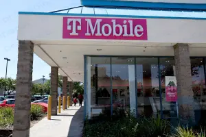 Die T-Mobile-Aktie steigt nach einem Abonnentenboom, aber die Gewinne für das vierte Quartal verfehlen die Schätzungen