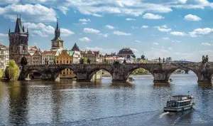 Charles Bridge: bridge, Prague, Czech Republic