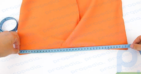 Step 2 Use a measuring tape to find the length of your pillow’s border.
