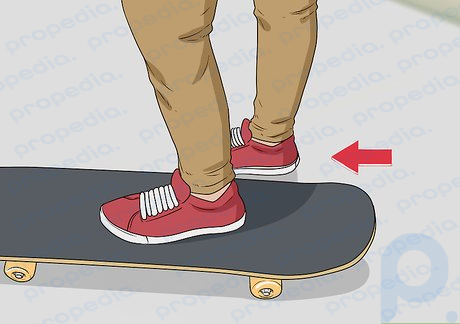 Шаг 1. Используйте ножной тормоз, когда вы катаетесь по ровной поверхности.