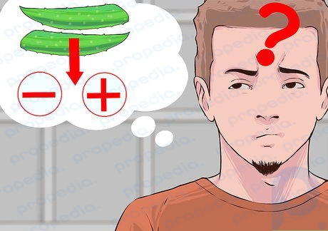 Adım 4 Aloe vera suyunun yan etkileri ve sağlıkla etkileşimleri hakkında bilgi edinin.