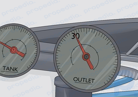 Step 5 Set the compressor to 30 PSI and let it fill for 2 minutes.