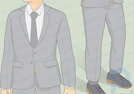 Шаг 1. Выберите структурированные пиджаки и зауженные брюки.