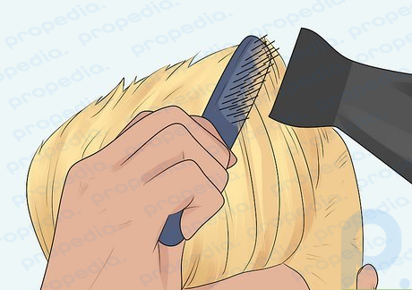 Paso 3 Continúa formando tu cabello hasta la línea del cabello.