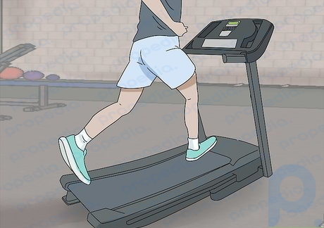 Step 3 Run on the treadmill without holding onto the handles.