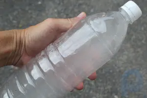 Wie man eine Wolke in einer Flasche herstellt
