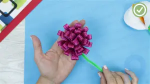 Cómo hacer una flor de espuma