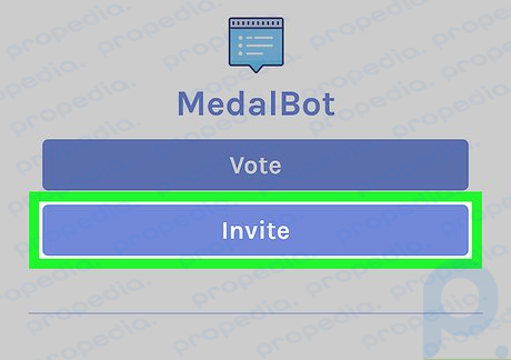 Schritt 4 Tippen Sie bei dem Bot, den Sie installieren möchten, auf EINLADEN.
