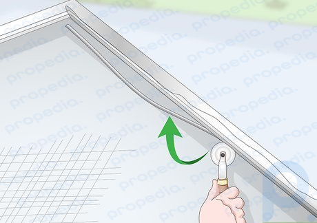 Step 6 Use a spline roller to press the spline and screen deeply into the groove.