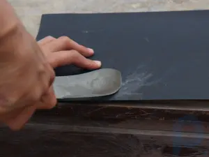 Как заточить кухонные ножи наждачной бумагой