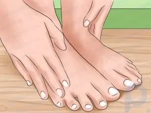 Como cuidar de pés ásperos e secos