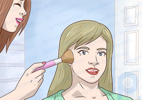 Шаг 1. Сделайте профессиональный макияж, чтобы освоить новые техники макияжа.
